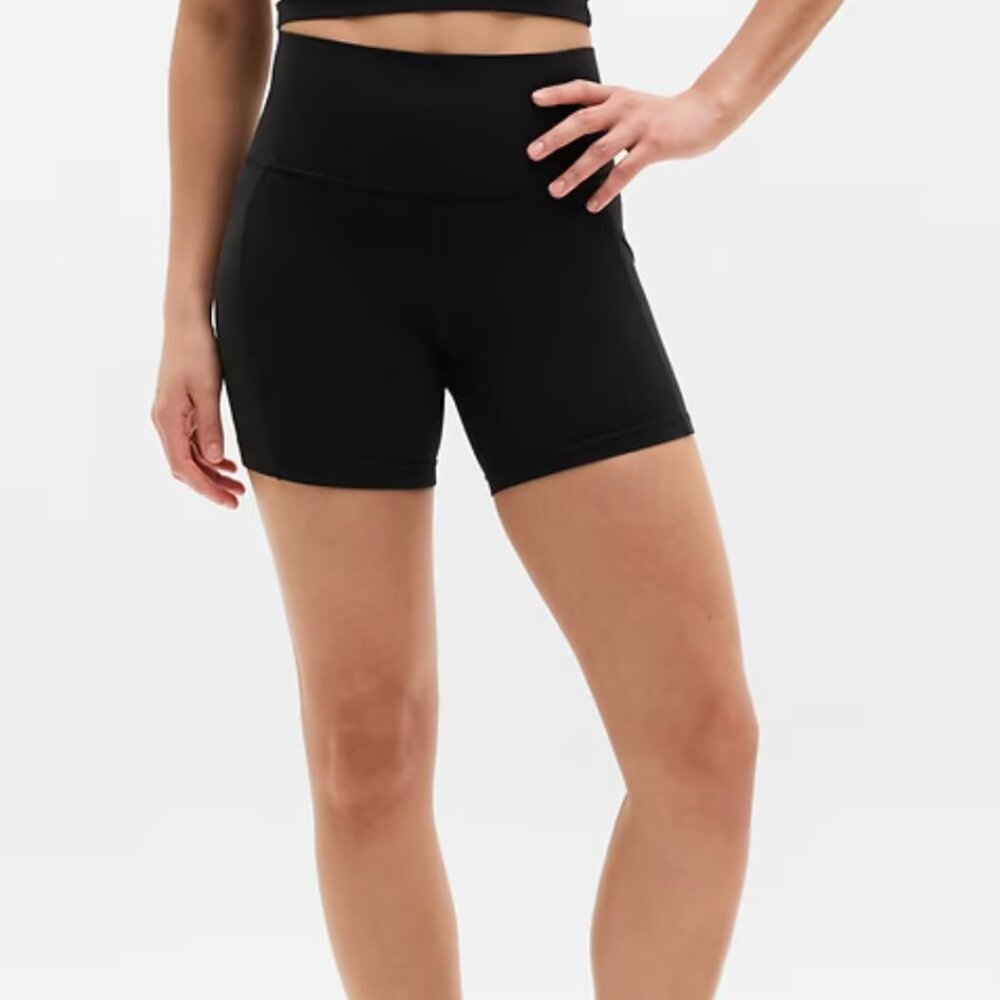 Salutation Stash High Rise 5" Short